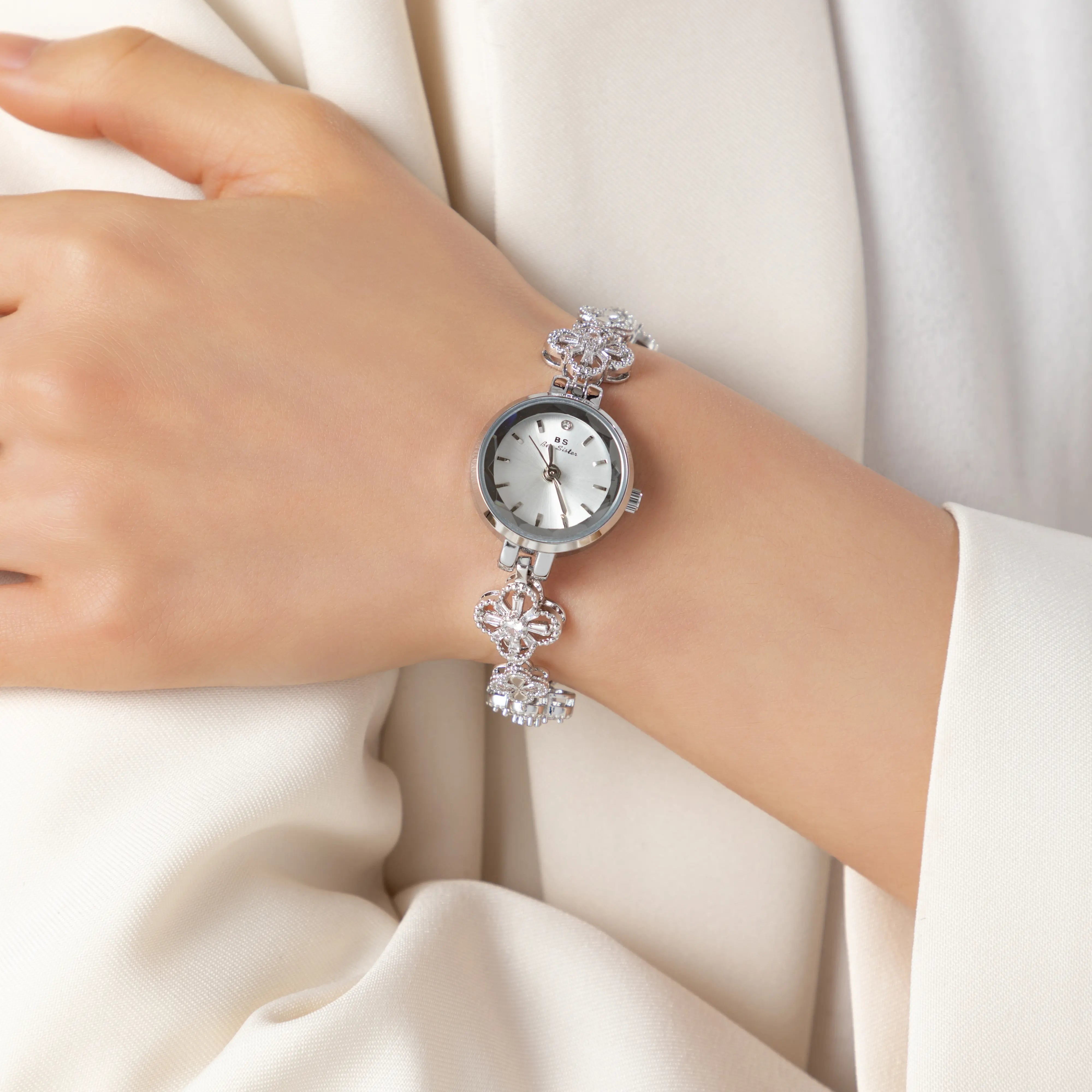 Maria - Watch — view 3