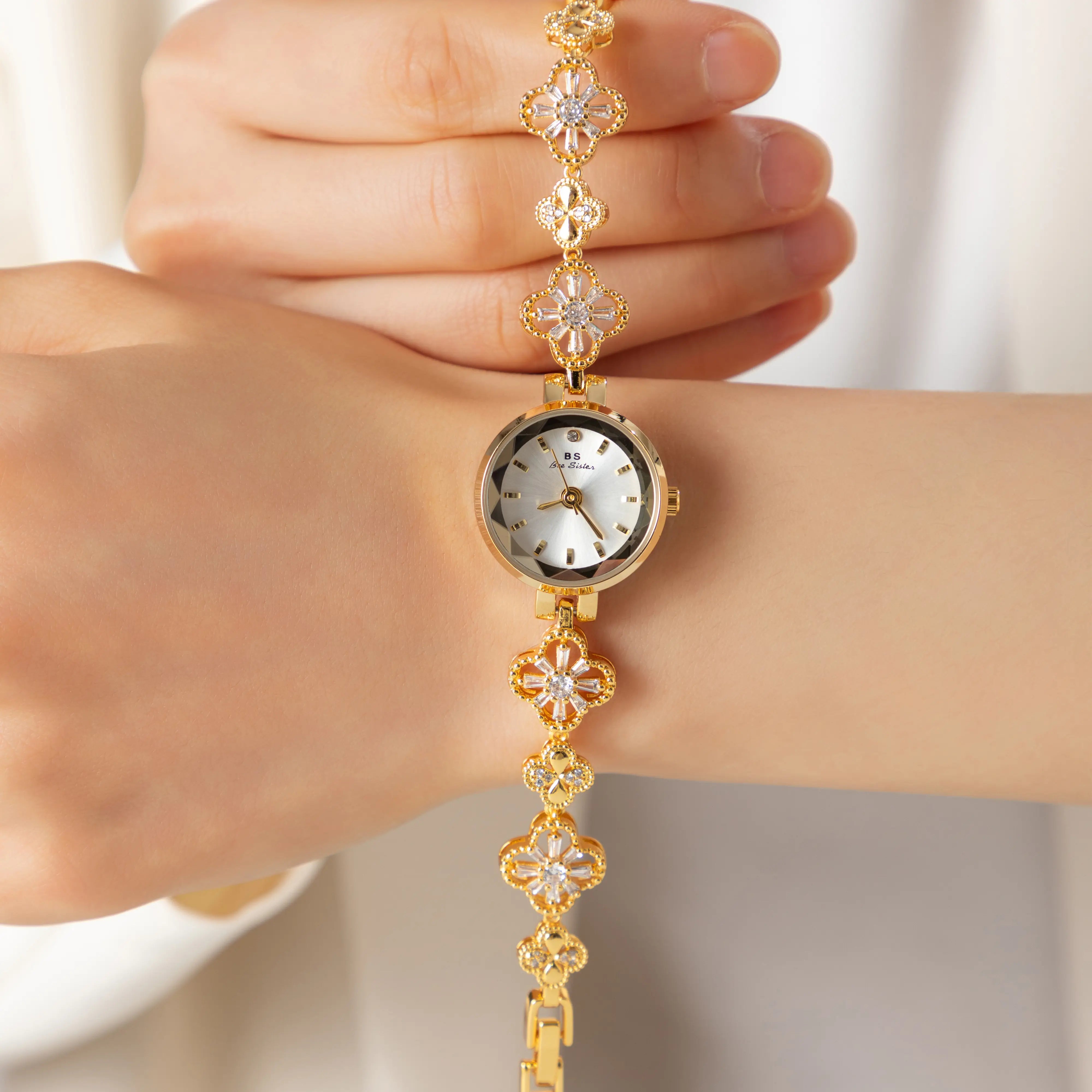 Maria - Watch — view 4