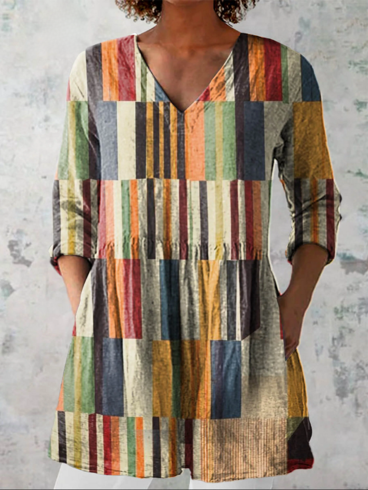 Avery | Long Blouse with Bold Print — view 2