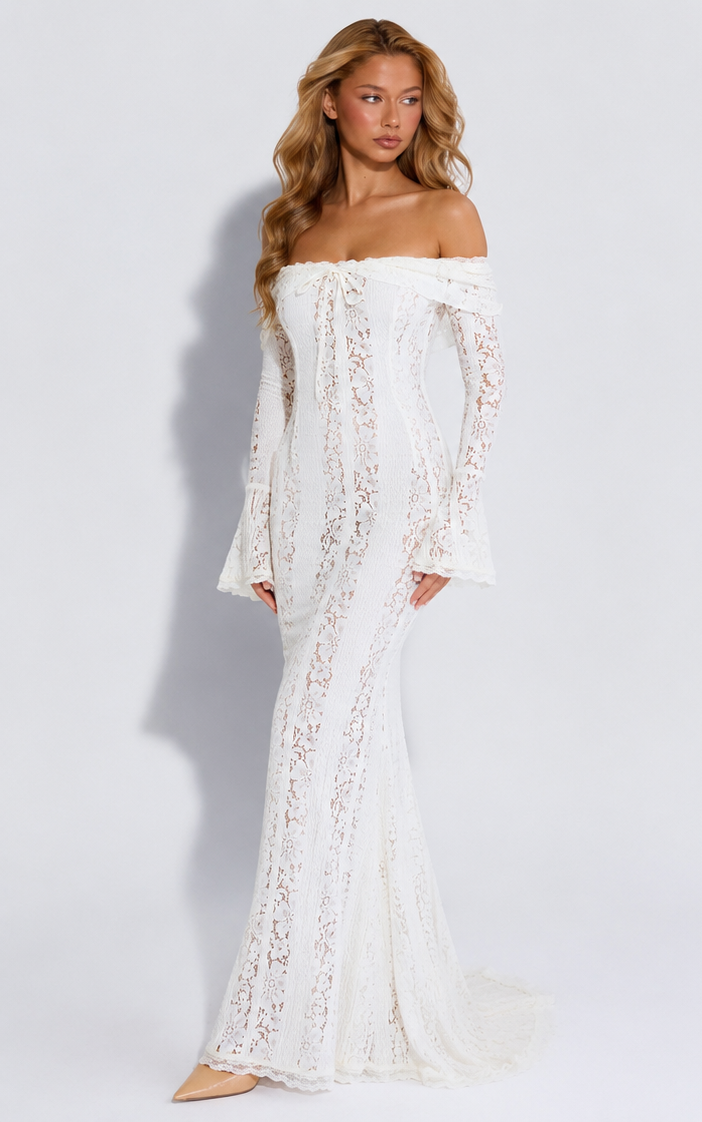 Ethereal Lace Gown Maxi — view 9