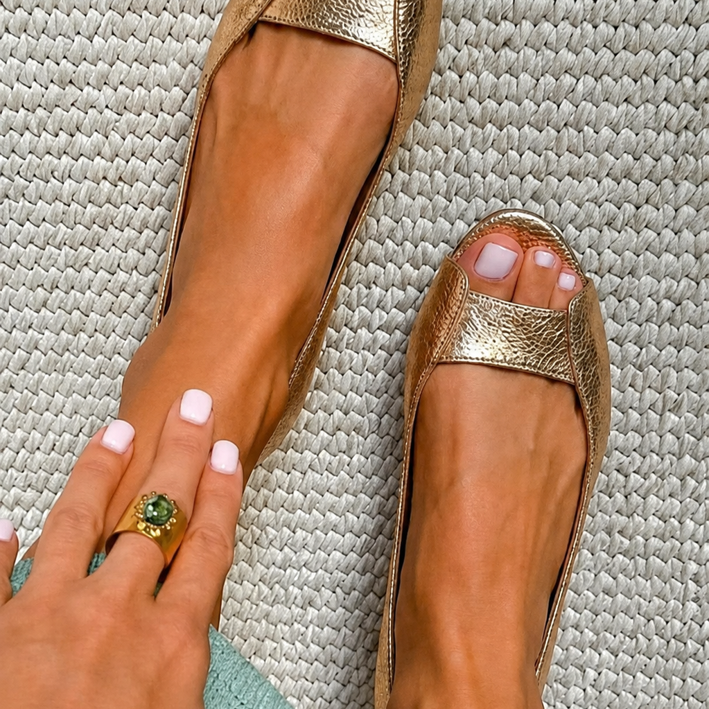 Adelina – Comfortable Golden Sandals