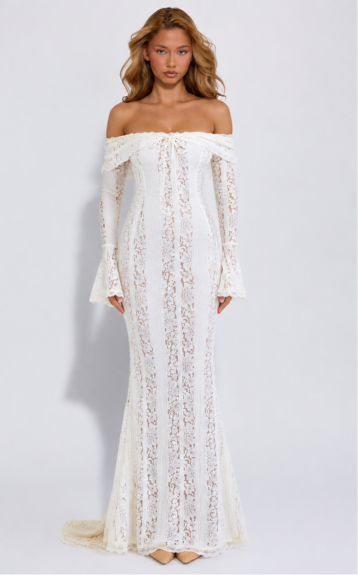 Ethereal Lace Gown Maxi — view 3