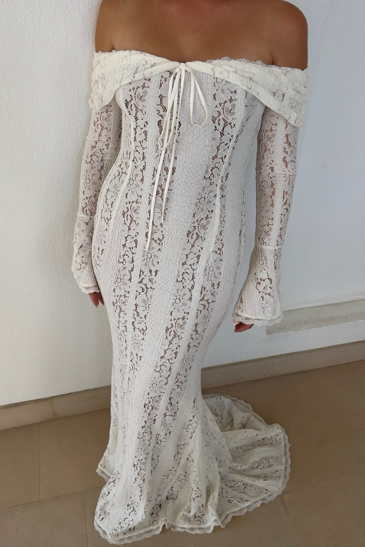 Rosie - Lace Maxi Dress — view 4