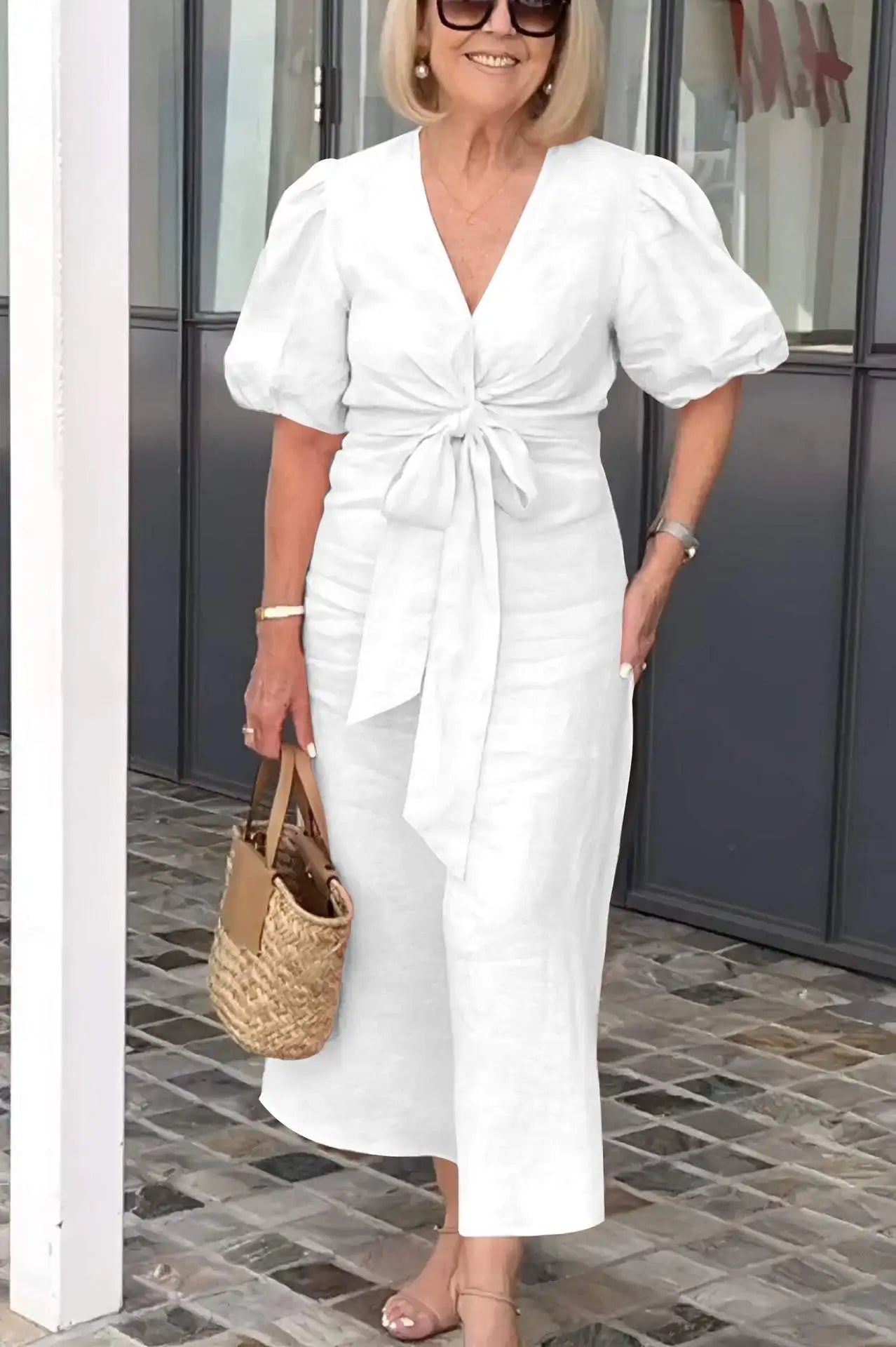 LYNORA | Elegant Midi Dress with V-Neck — view 3