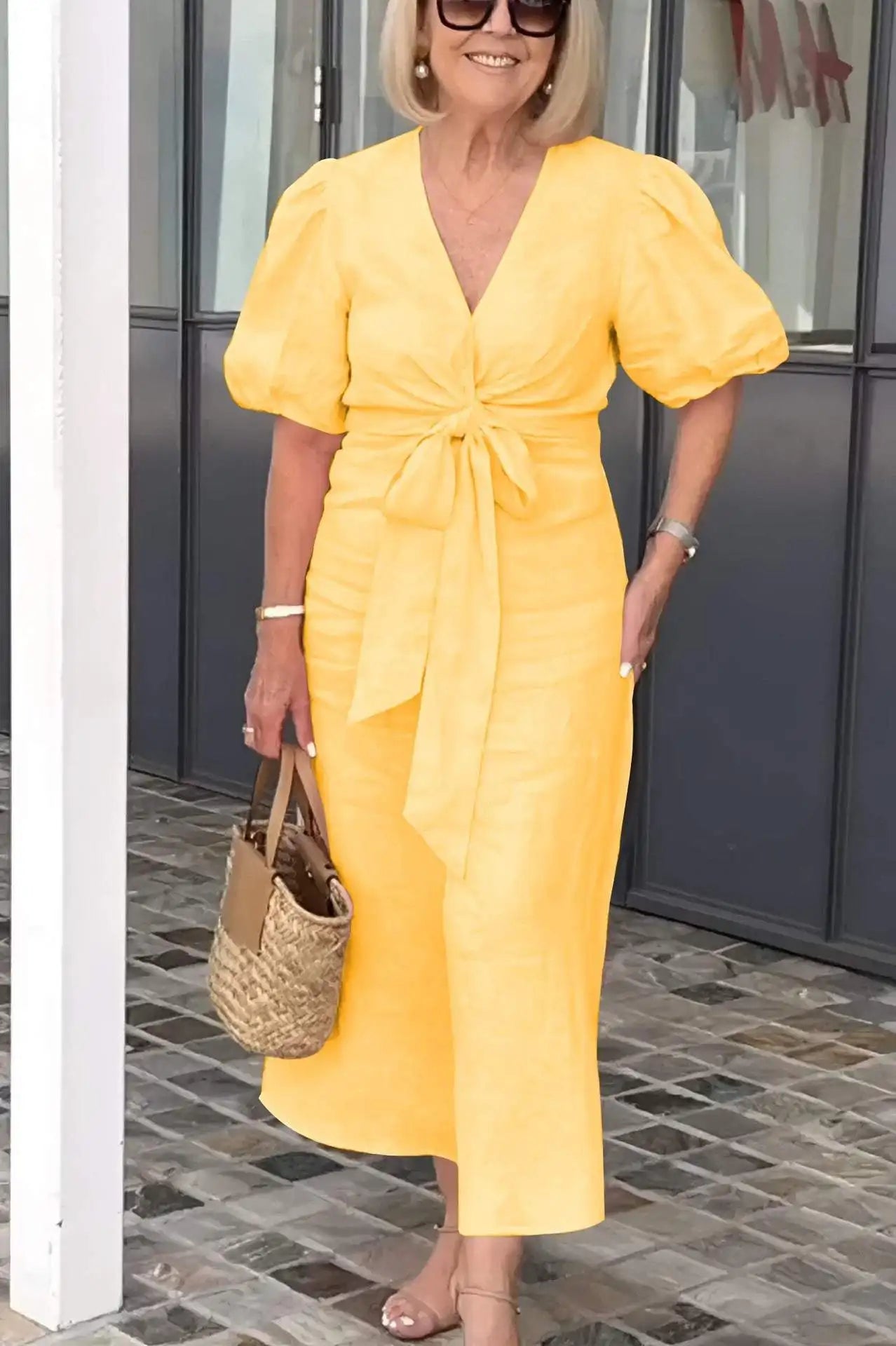 LYNORA | Elegant Midi Dress with V-Neck — view 4