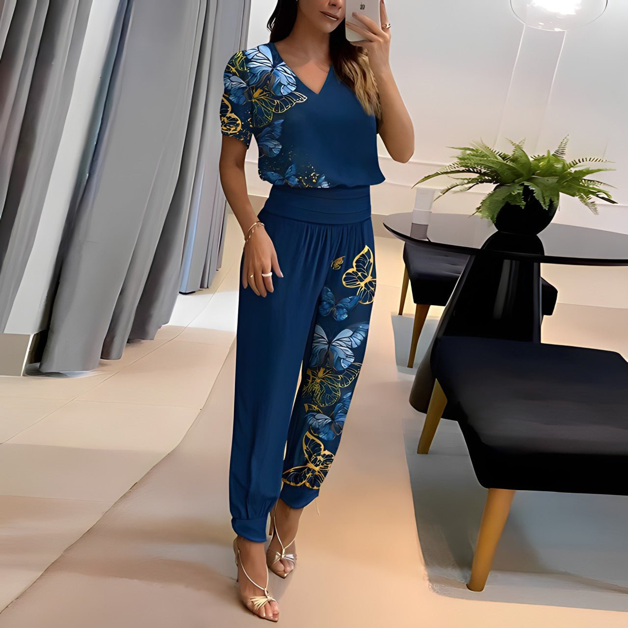 Daphne - Fashionable and Stylish Ensemble — view 3