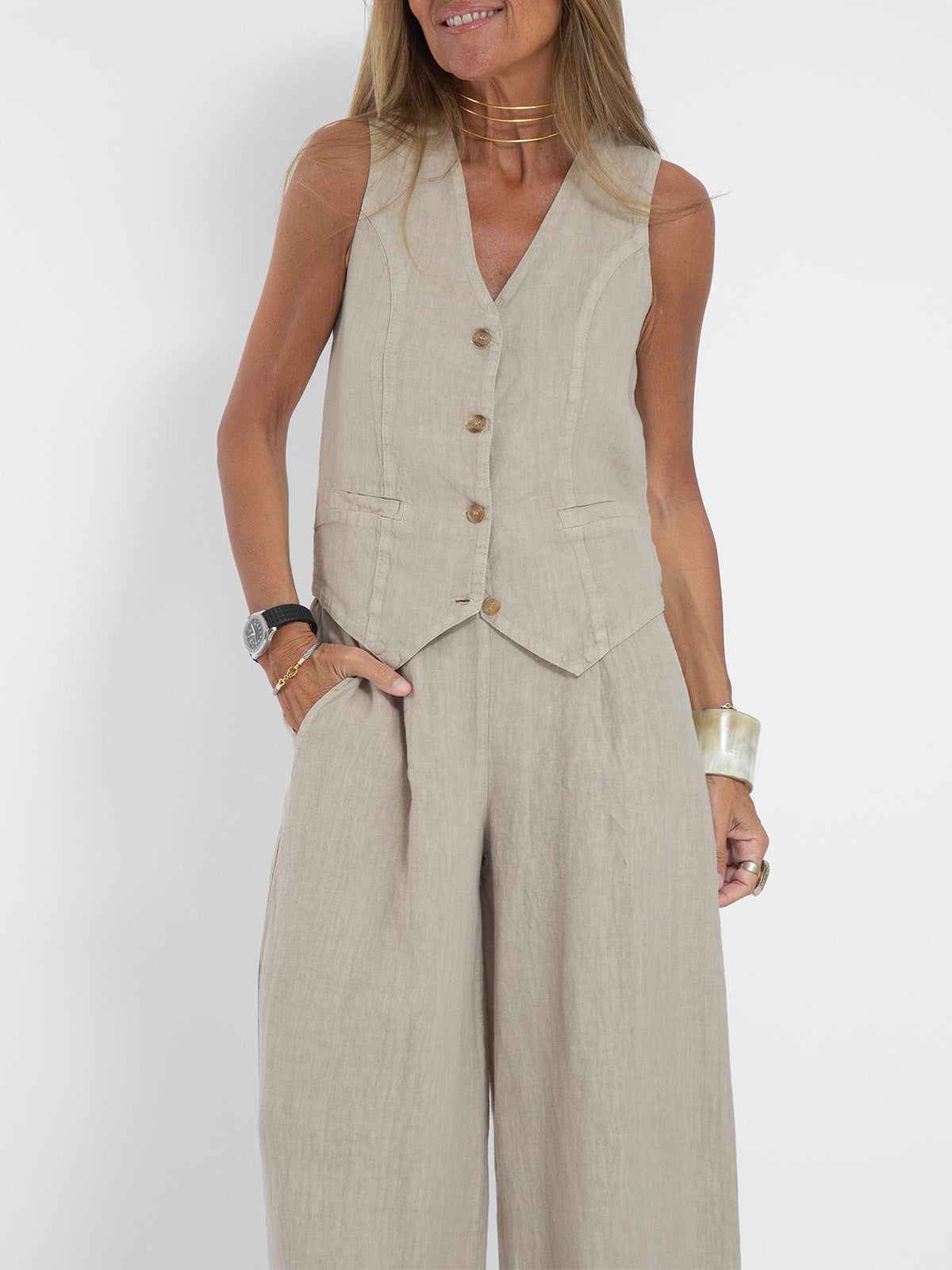 Aira - Vest with Buttons & Wide-Leg Pants Set — view 15