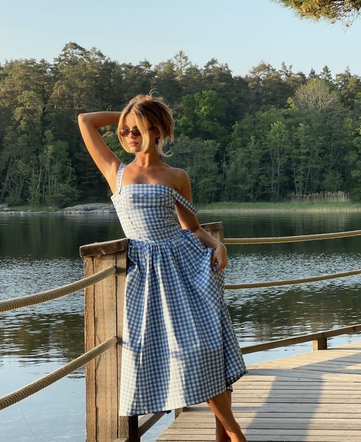 Ariana - Sleeveless Midi Sun Dress